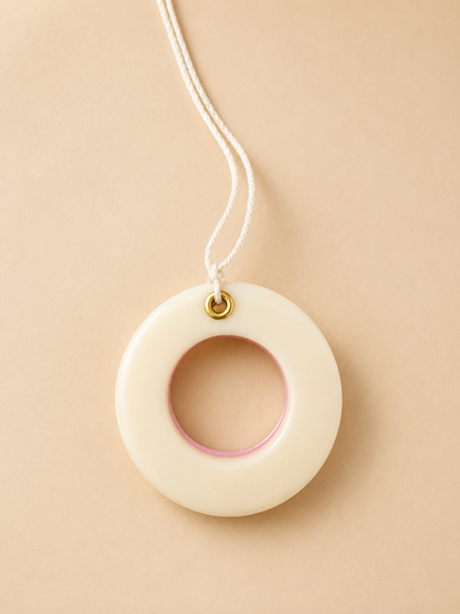 Donut wax sachet