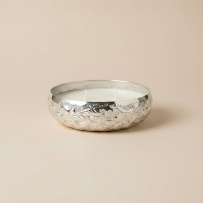 Lily White Timeless Urli
