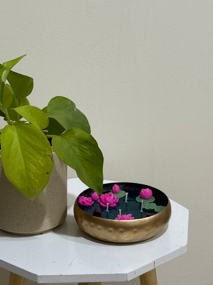 Lotus Lake Urli Candle